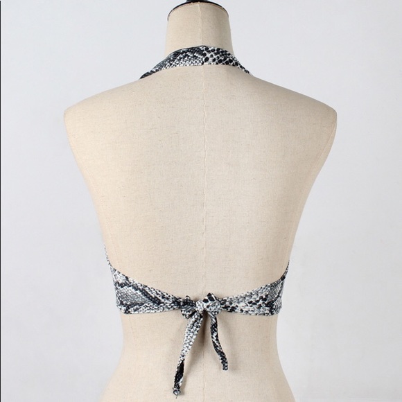 Snake skin halter crop top - Picture 4 of 5